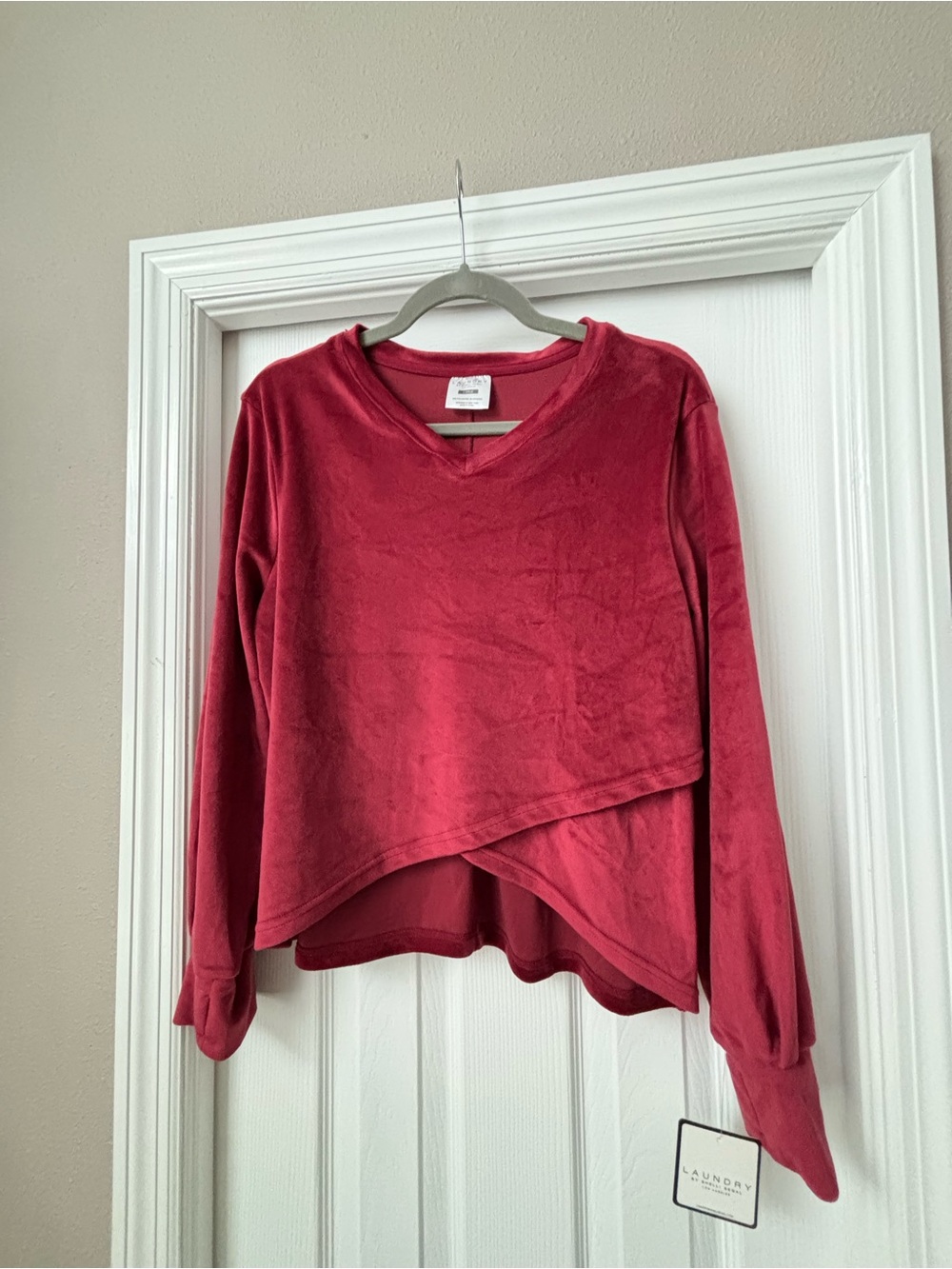 Laundry By Shelli Segal Red Velvet-Look Layered V-Neck Sweatshirt